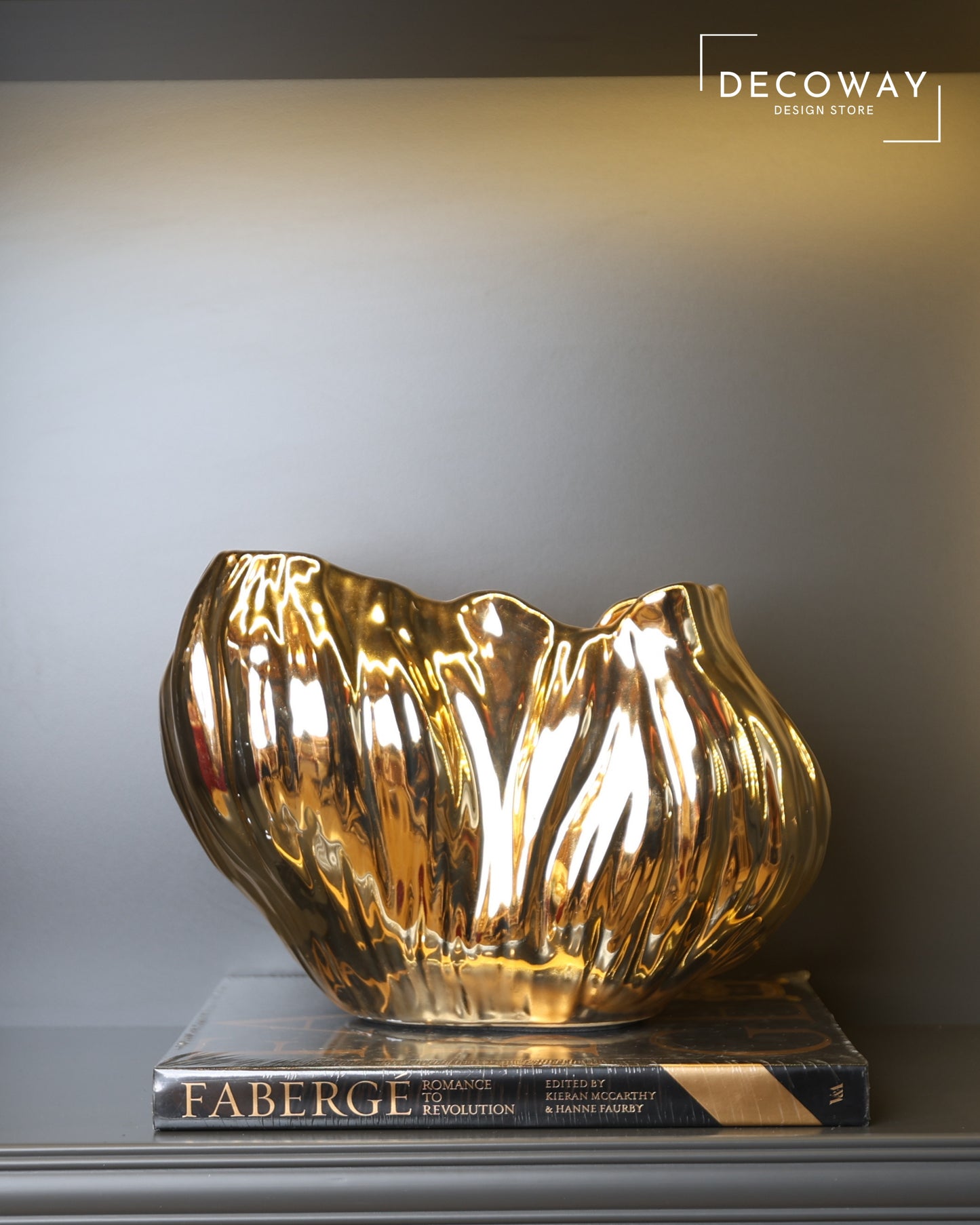 Gold Orkide Vazosu – Lüks Dekoratif Tasarım