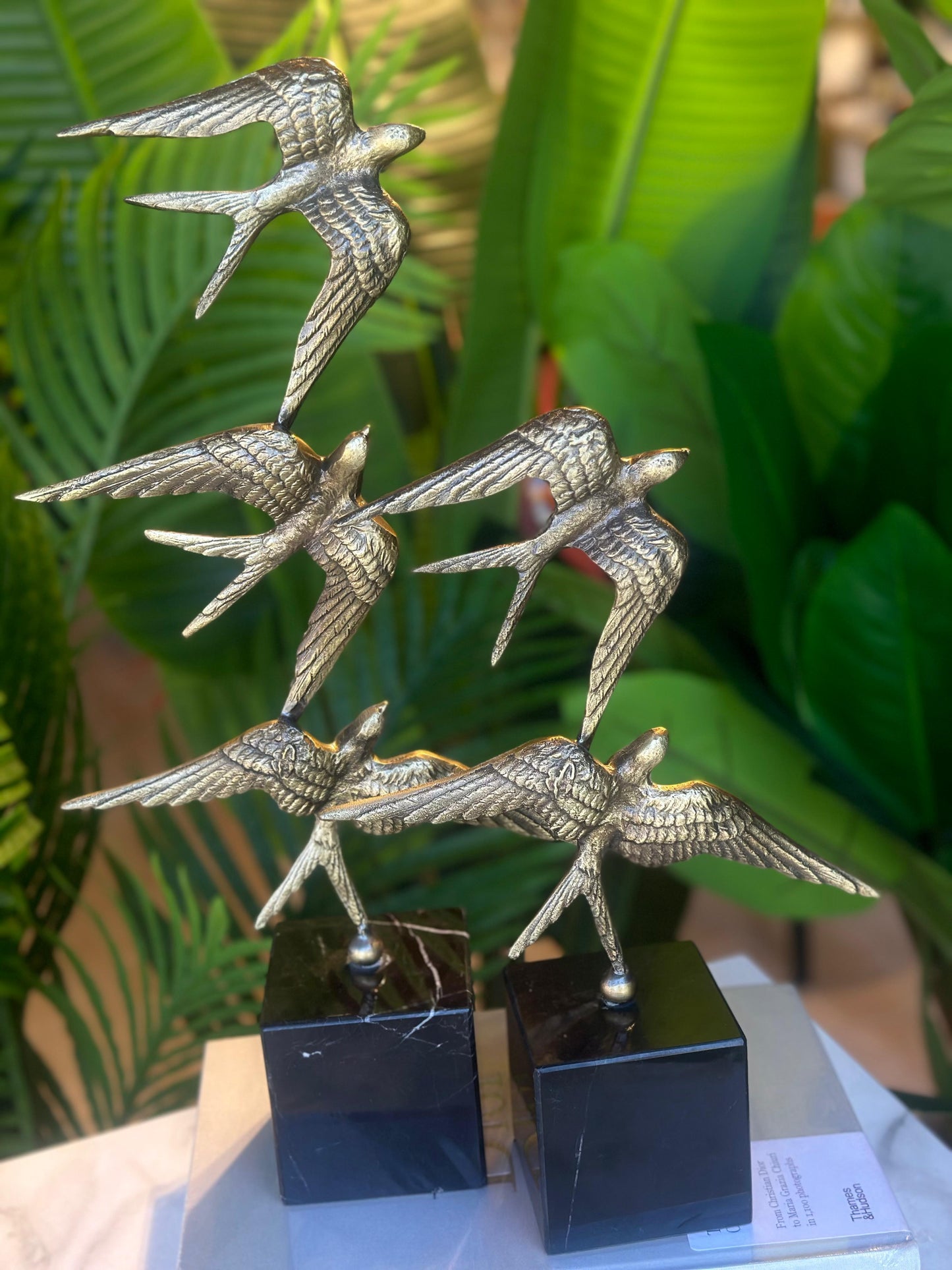 Bronz Kırlangıç Figürlü Siyah Mermer Dekor (2’li Set)