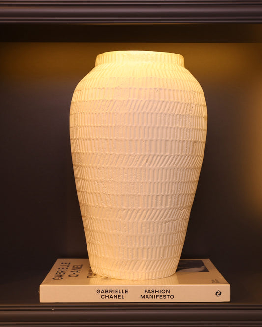 Striped Cream Vase – Krem Şerit Desenli Modern Vazo