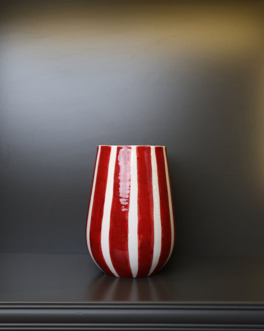 Kırmızı-Beyaz Çizgili Seramik Vazo