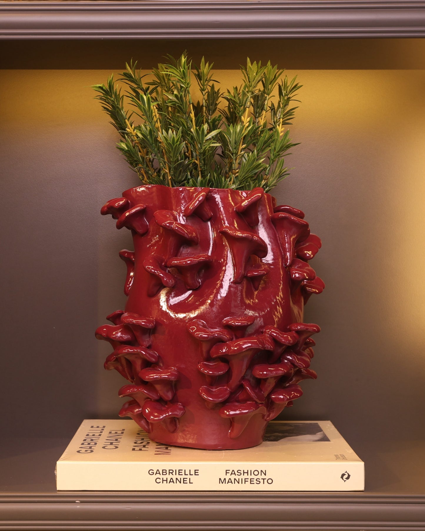Coral Bloom Vase – Bordo Mercan Formlu Modern Vazo