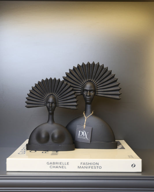 Siyah & Bronz Modern Kadın Figürü